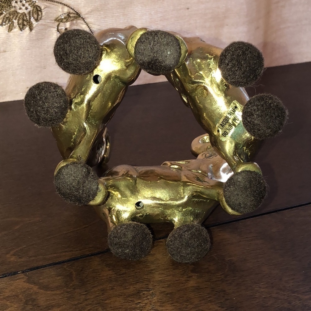 Elephants 4’ x 4’ Holding up a crystal Clear Ball - Picture 5 of 10